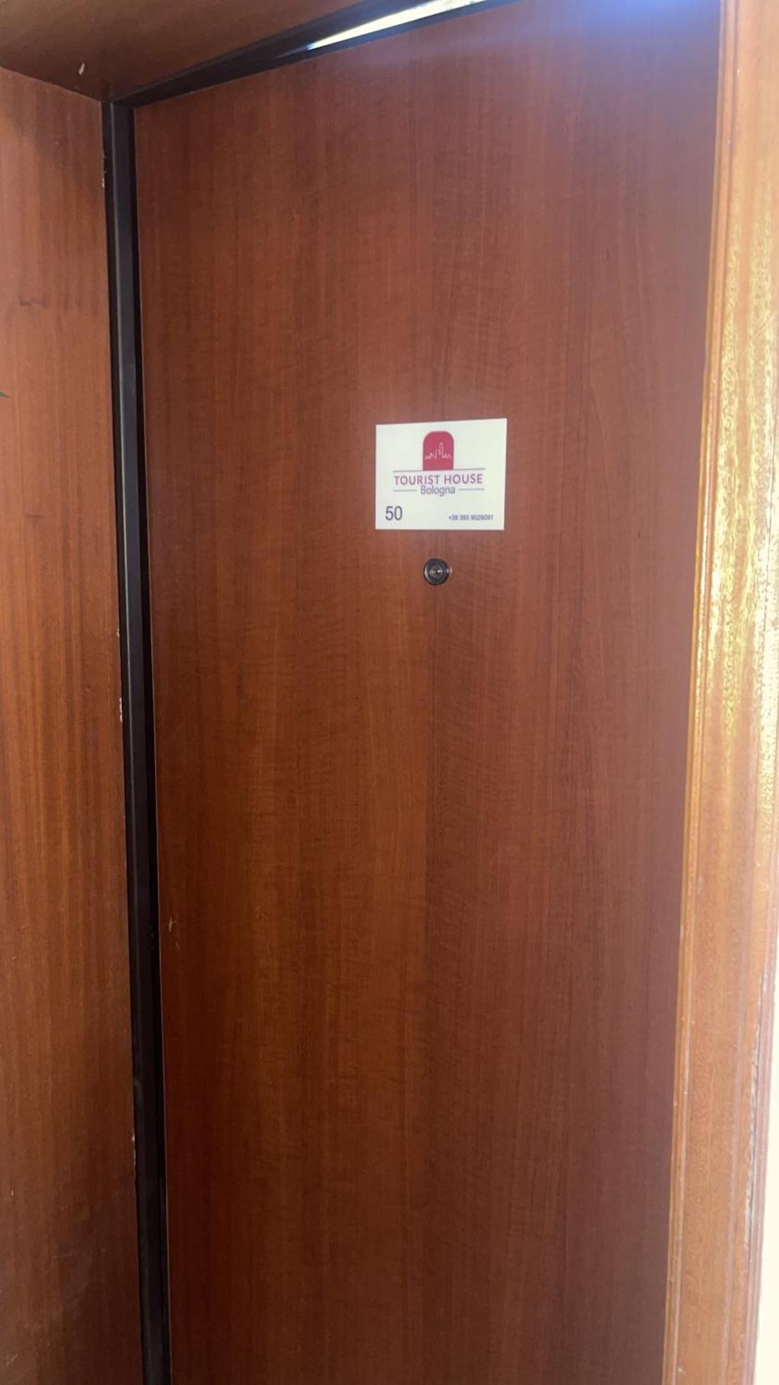 Apartamento 50 Tourist House Bologna - Pratello - Self Check-In Exterior foto