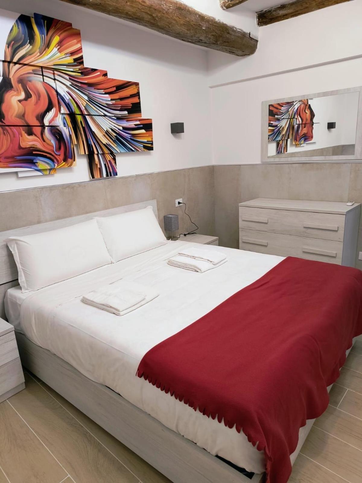 Apartamento 50 Tourist House Bologna - Pratello - Self Check-In Exterior foto